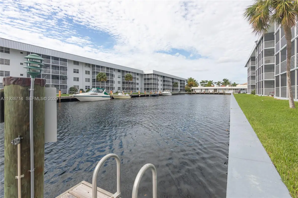 3600 NE 170th St #308, North Miami Beach, FL 33160 - Image #1