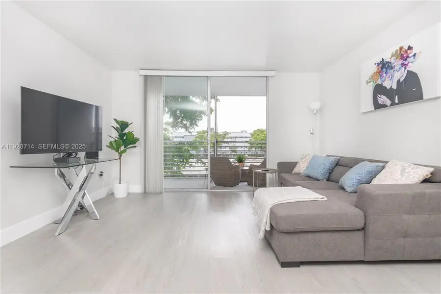 3600 NE 170th St #308, North Miami Beach, FL 33160 - Image #3