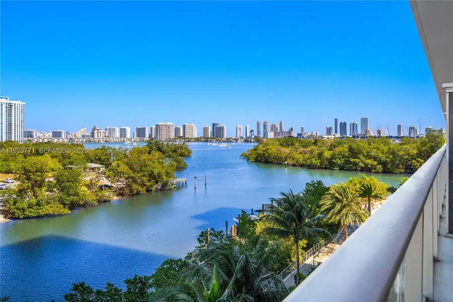 16385 Biscayne Blvd #503, North Miami Beach, FL 33160 - Image #2