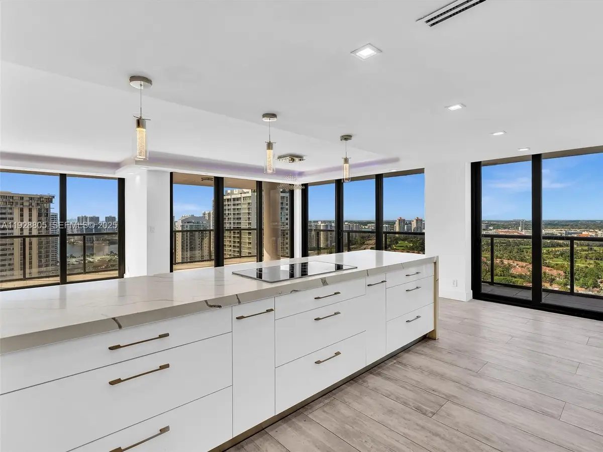 19667 Turnberry Way #27D, Aventura, FL 33180 - Image #1