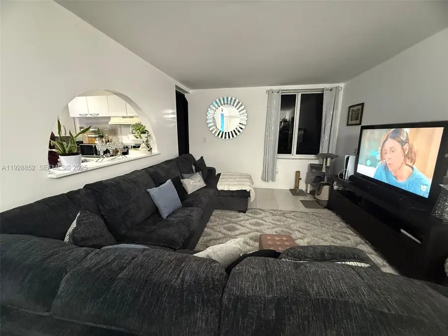 250 180th Dr #159, Sunny Isles Beach, FL 33160 - Image #3