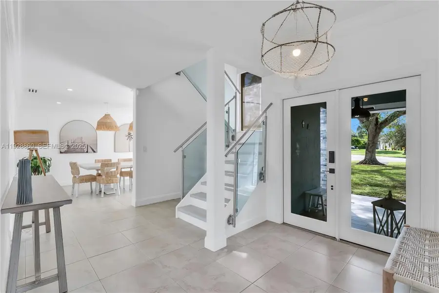 15151 SW 164th Ter, Miami, FL 33187 - Image #2