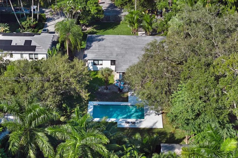 4191 Braganza Ave, Miami, FL 33133 - Image #2