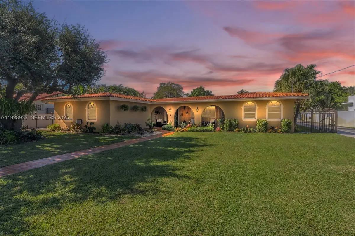 50 SW 130th Ave, Miami, FL 33184 - Image #1