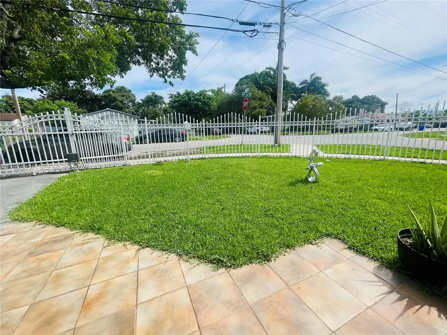 2045 NW 34th St, Miami, FL 33142 - Image #3