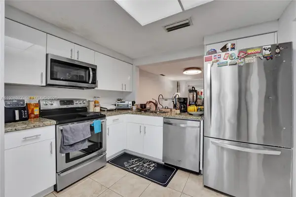 3592 NW 83rd Ln, Sunrise, FL 33351