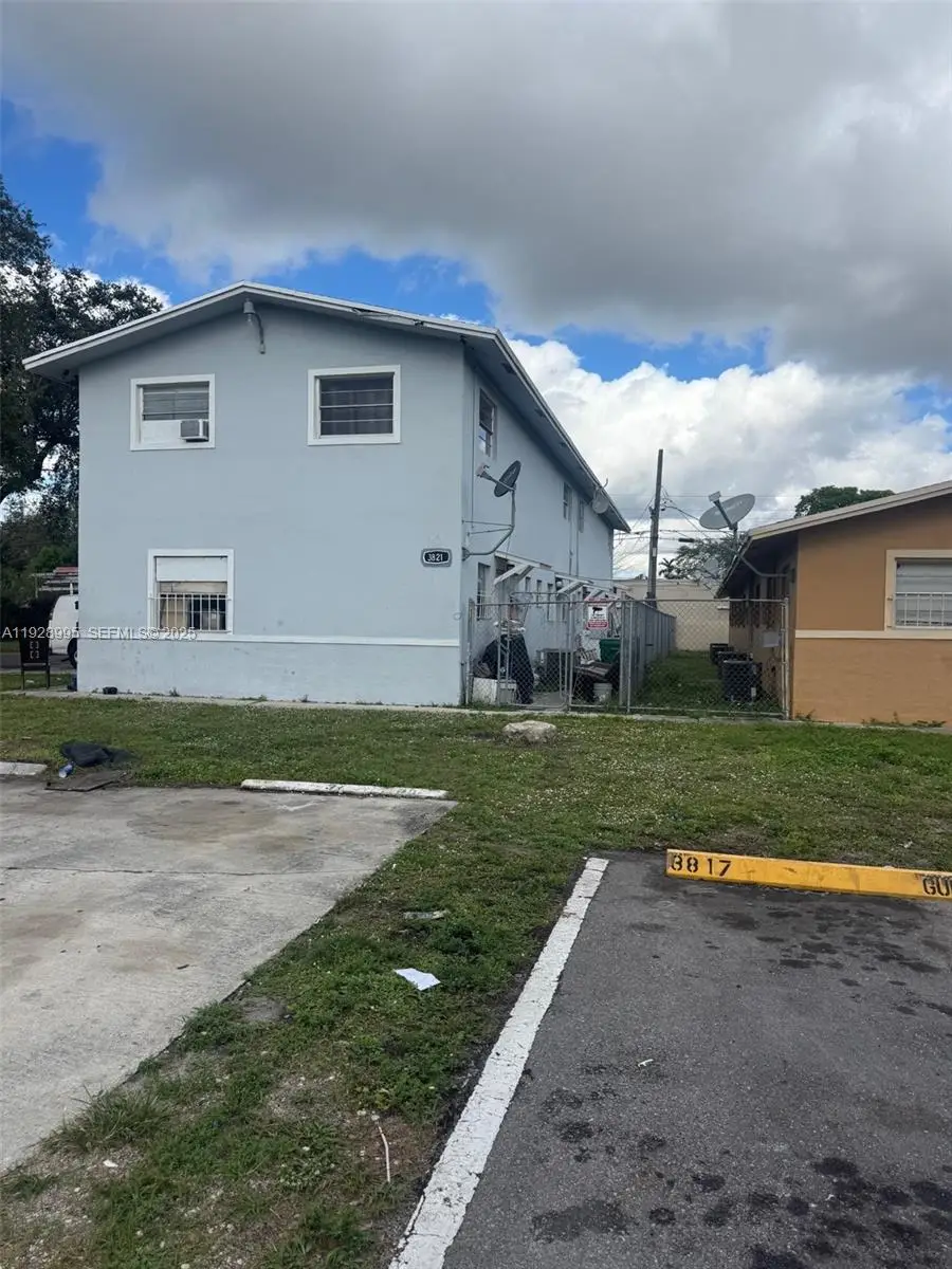 3821 SW 13th Ct, Fort Lauderdale, FL 33312 - Image #3