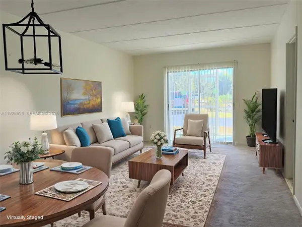 649 S Tamiami Trail #112, Venice, FL 34285