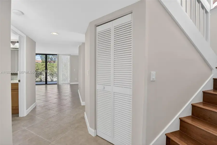 11541 Terra Bella Blvd #25, Plantation, FL 33325 - Image #3