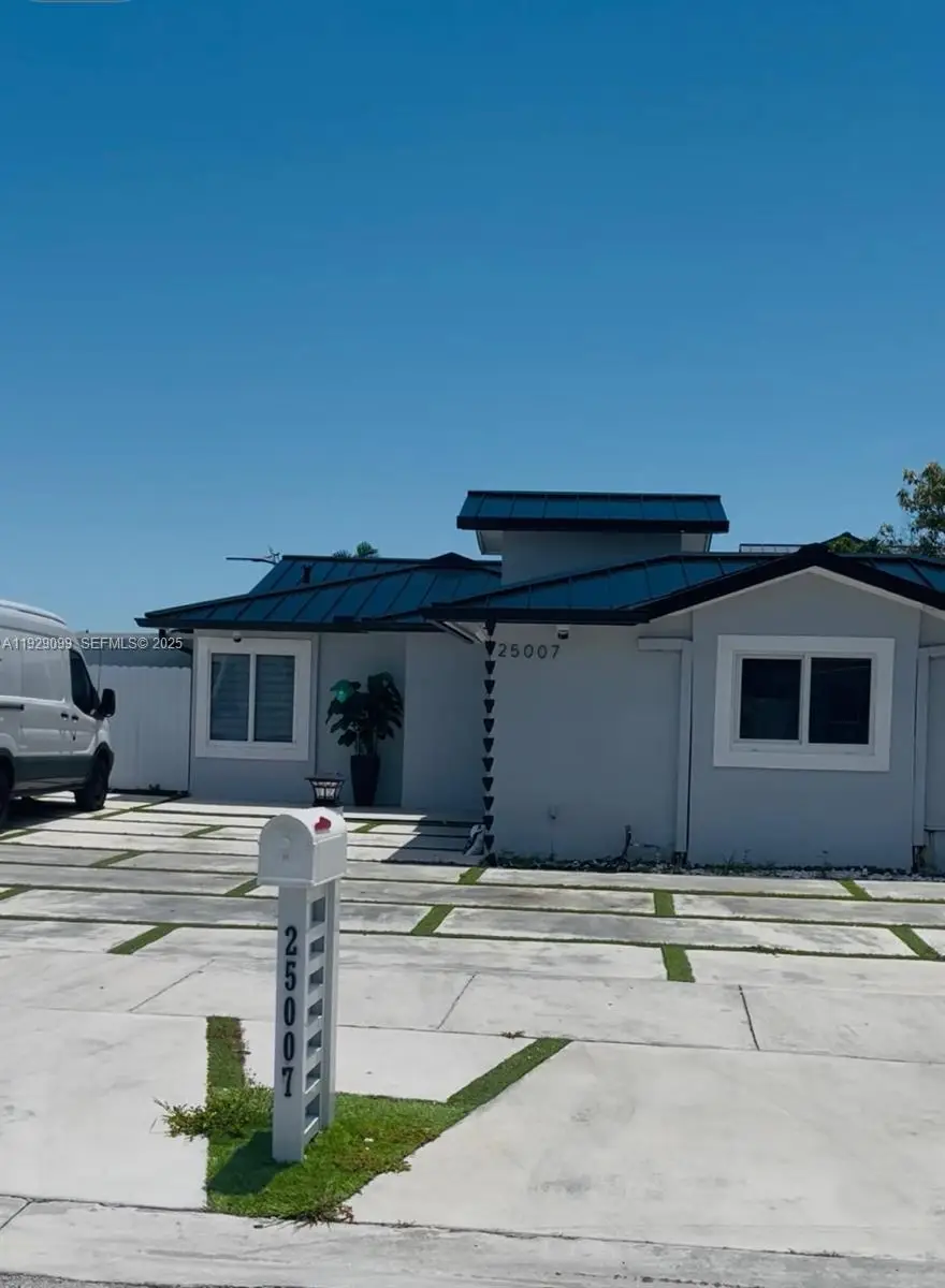 25007 SW 124th Ct, Homestead, FL 33032 - Image #1