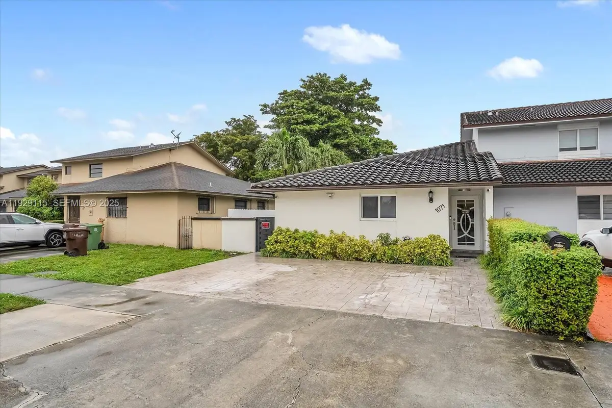 1071 W 37th St, Hialeah, FL 33012 - Image #1