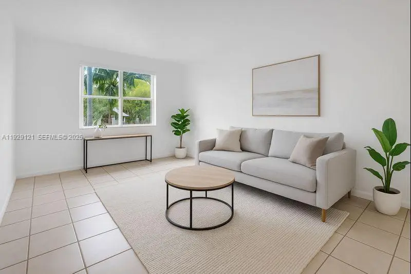 17710 NW 73rd Ave #201-20, Hialeah, FL 33015 - Image #3