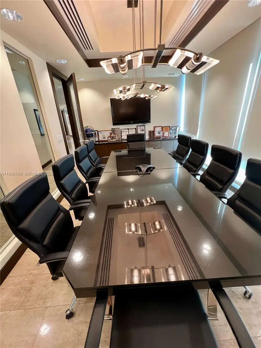 20900 NE 30 Th Ave, Aventura, FL 33180 - Image #2