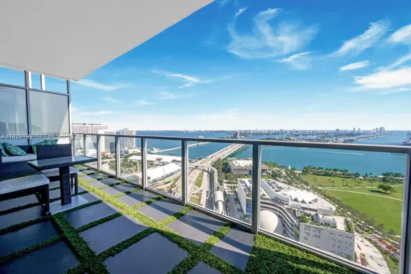 1100 Biscayne Blvd #3104, Miami, FL 33132