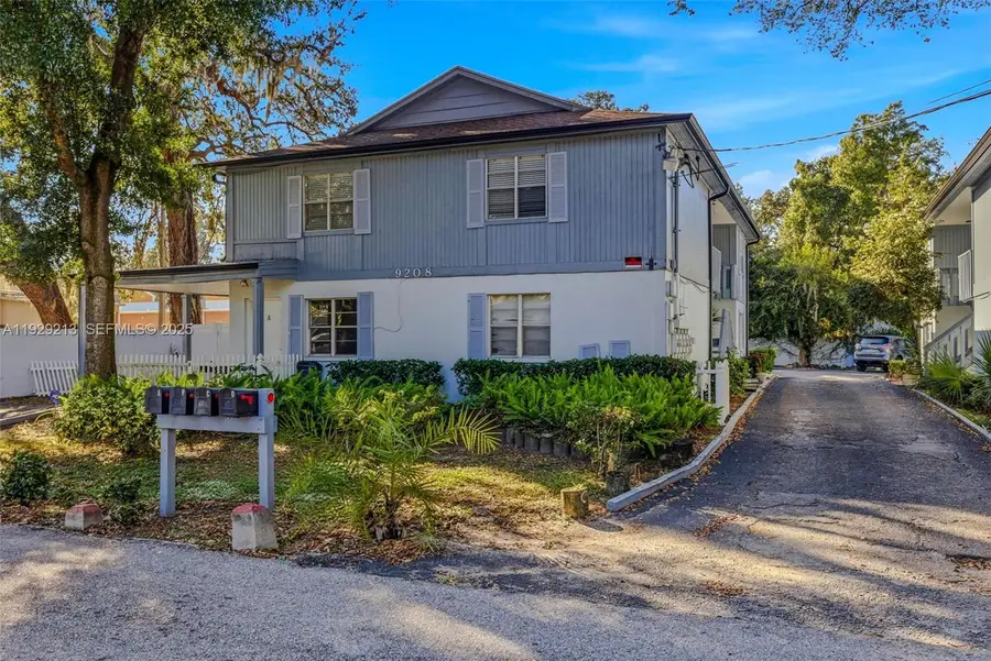 9208 N Connechusett Rd, Tampa, FL 33617 - Image #2