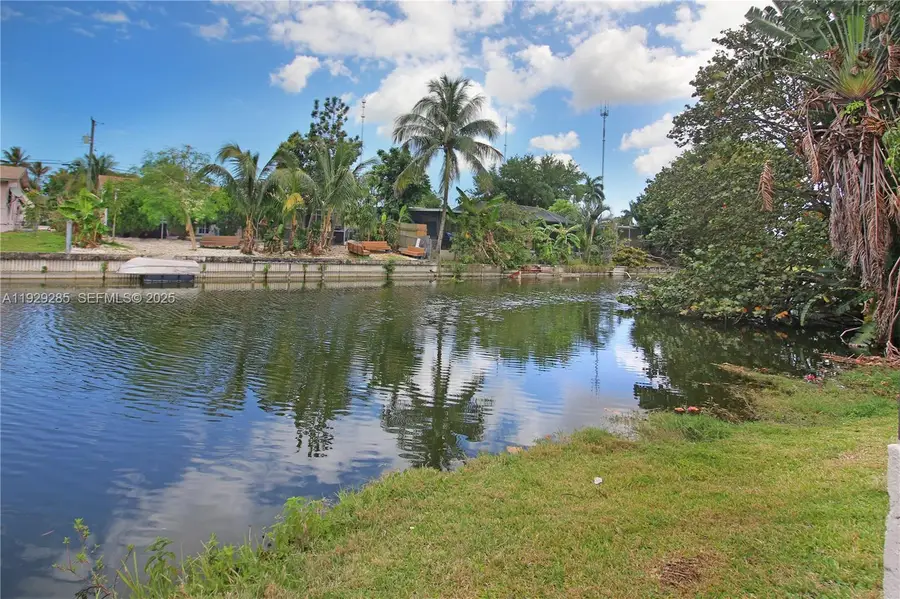 3813 S Lake Ter, Miramar, FL 33023 - Image #3
