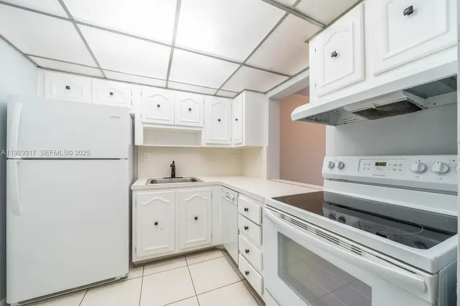 1400 NE 57th St #205, Fort Lauderdale, FL 33334 - Image #3