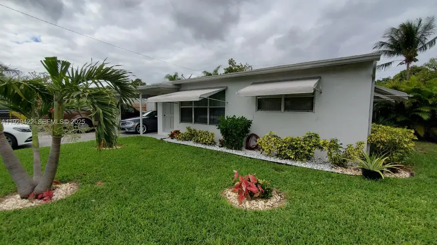 221 NE 21st St, Pompano Beach, FL 33060 - Image #2