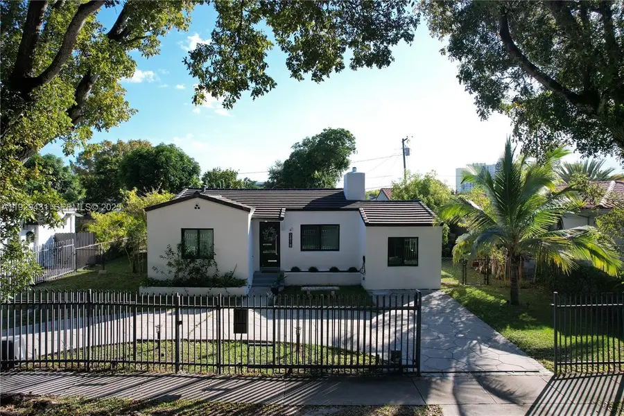 2818 SW 19th St, Miami, FL 33145 - Image #2