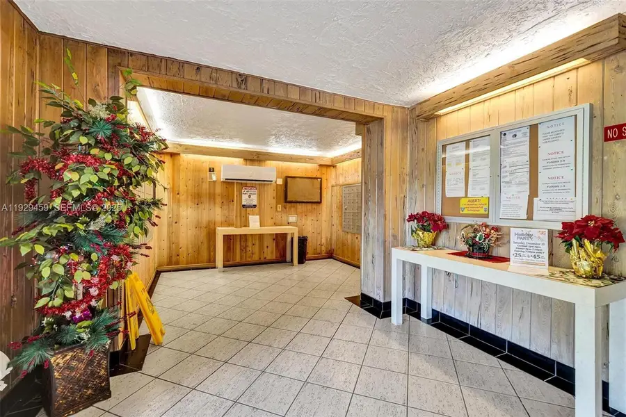 5860 NW 44th St #806, Lauderhill, FL 33319 - Image #3