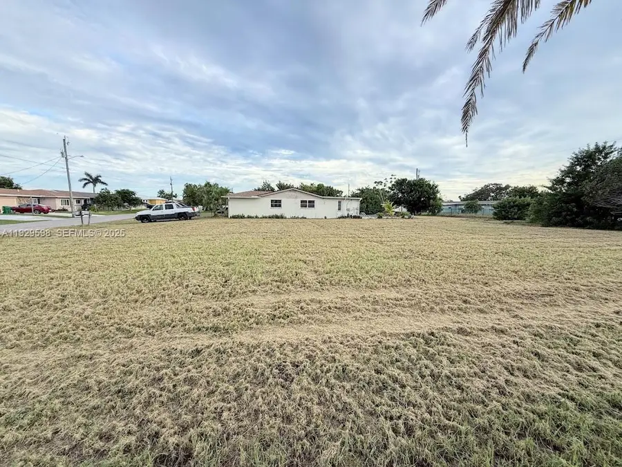 156 Francis Dr Ne, Port Charlotte, FL 333952 - Image #2