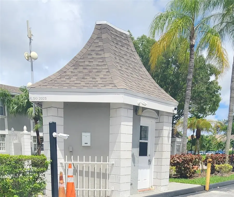 466 NE 210th Cir Ter #201-10, Miami, FL 33179 - #2