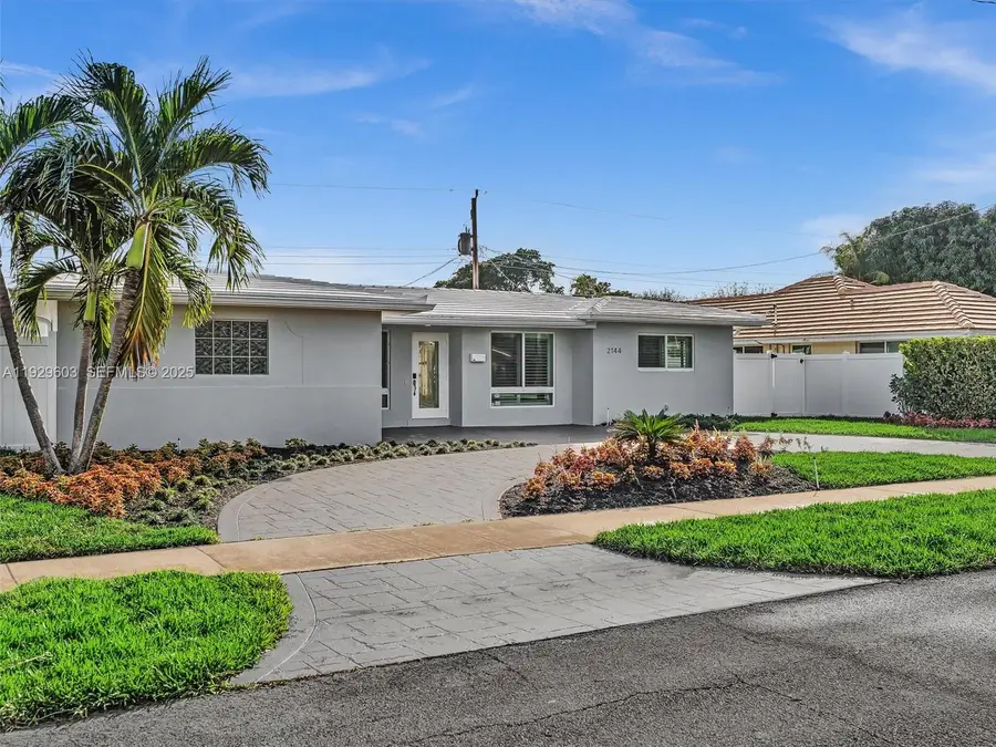2144 NE 64th St, Fort Lauderdale, FL 33308 - Image #3