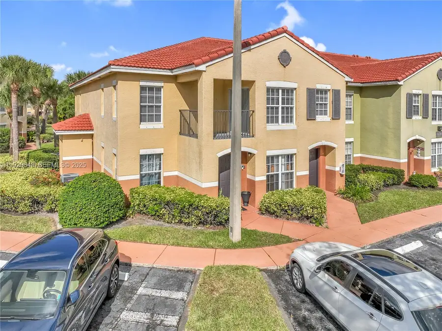 10288 Fox Trail Rd S #302, Royal Palm Beach, FL 33411 - Image #2
