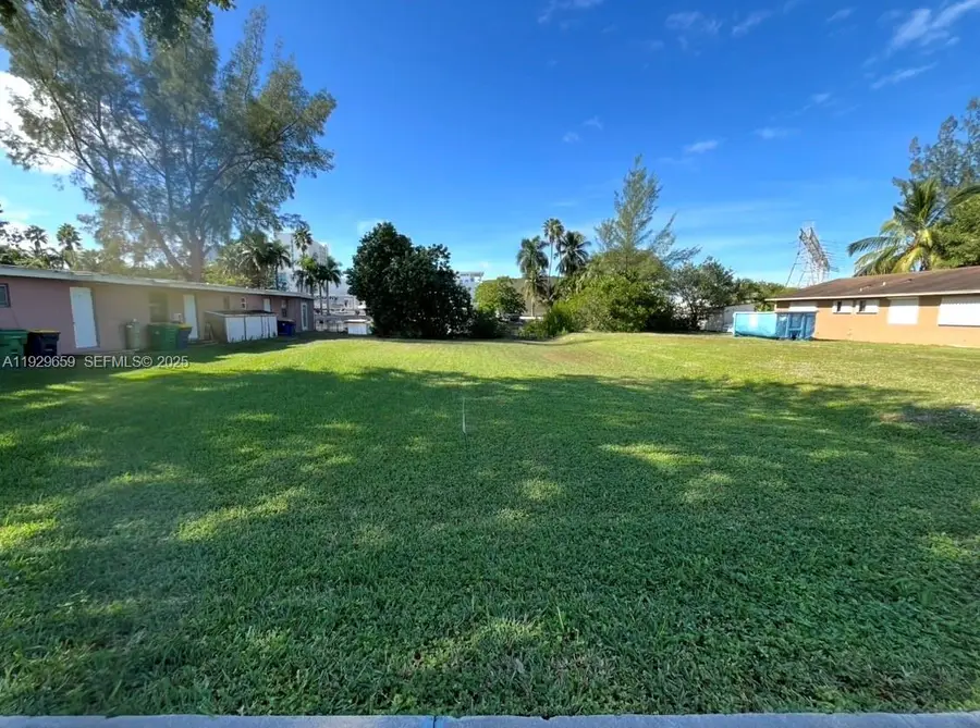 157 NW 14th Way, Dania Beach, FL 33004 - Image #2