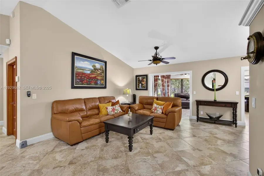 135 Rosewood Cir, Jupiter, FL 33458 - Image #3