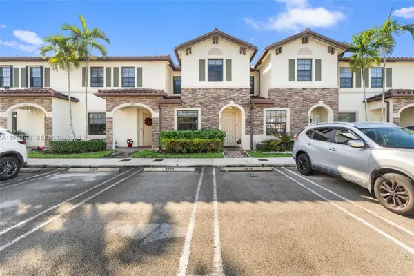 3272 W 92nd Pl, Hialeah, FL 33018