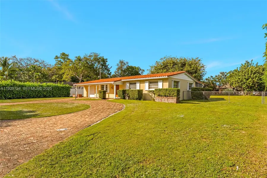 8345 SW 98th St, Miami, FL 33156 - Image #3