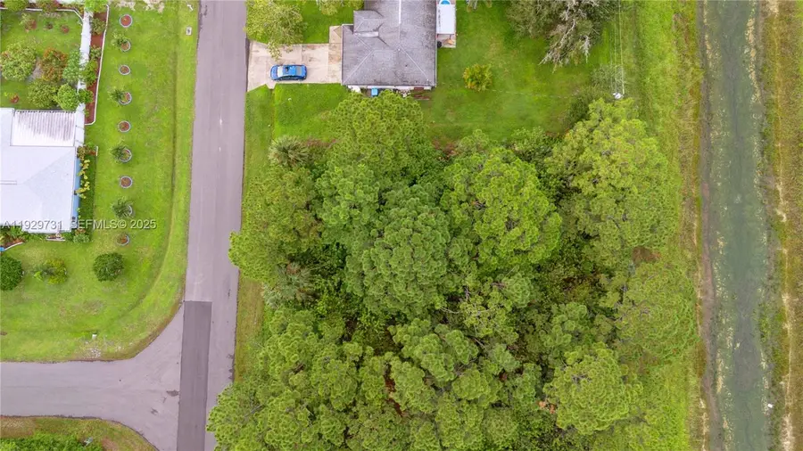 2761 Foxglove Ave Sw, Palm Bay, FL 32908 - Image #3