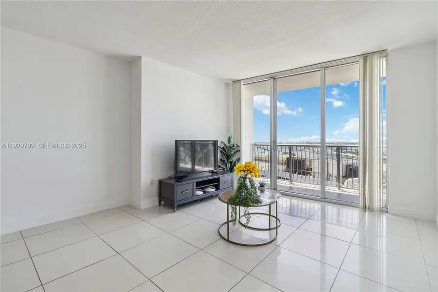 1750 N Bayshore Dr #4604, Miami, FL 33132 - Image #3