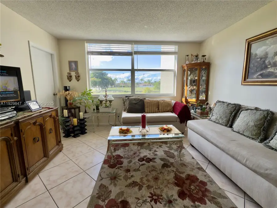 6890 Royal Palm Blvd #208H, Margate, FL 33063 - Image #2