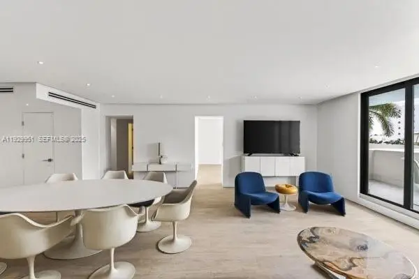 1800 Collins Ave #5E, Miami Beach, FL 33139 - Image #3