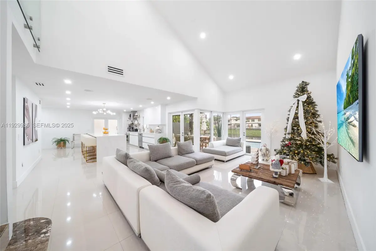 12728 SW 64th Ter, Miami, FL 33183 - Image #1