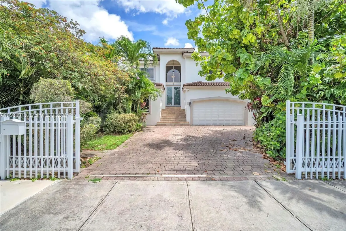 2913 SW 13th St, Miami, FL 33145 - Image #1