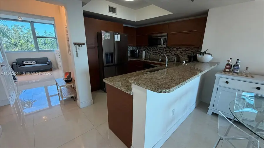 2641 N Flamingo Rd #605N, Sunrise, FL 33323 - Image #3