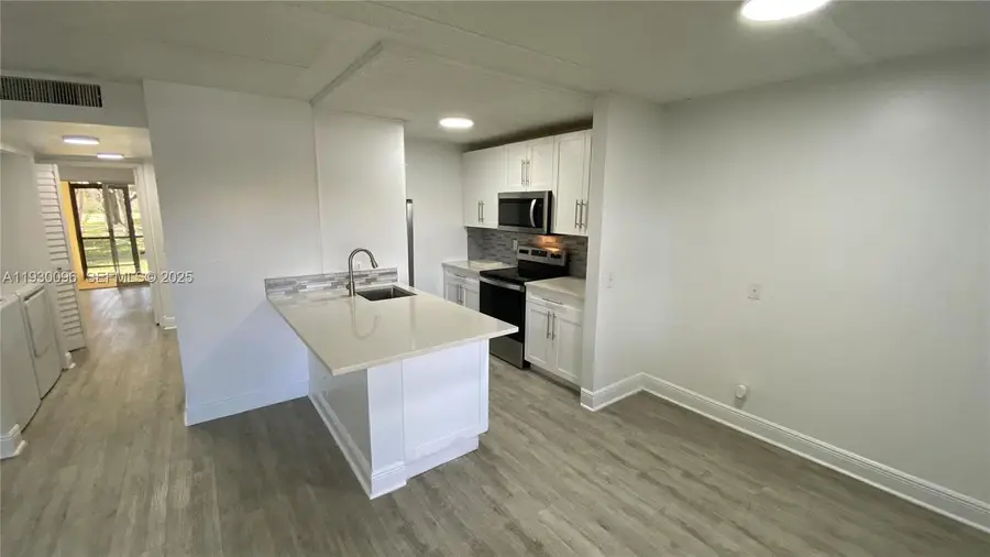 507 Meadows Cir #507, Boynton Beach, FL 33436 - Image #3