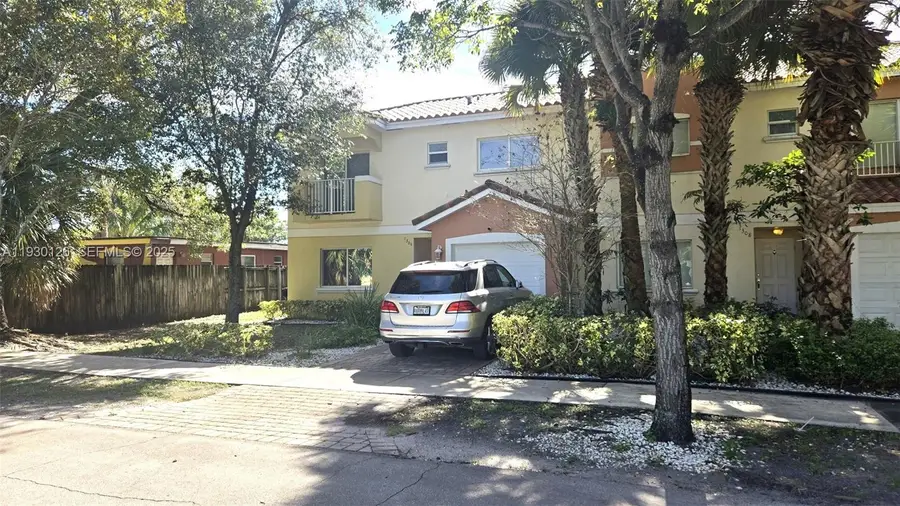 1304 NW 3rd St, Fort Lauderdale, FL 33311 - Image #2
