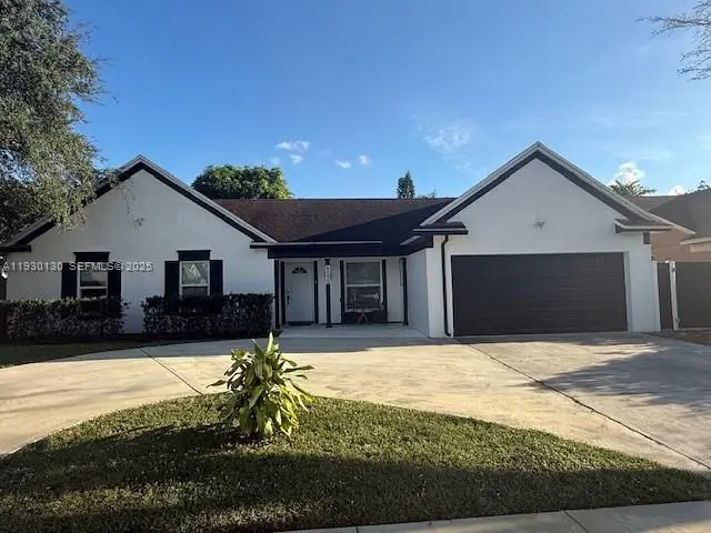 9530 Ashley Dr, Miramar, FL 33025 - Image #1