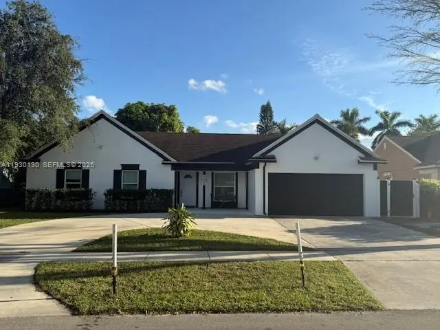 9530 Ashley Dr, Miramar, FL 33025 - Image #2