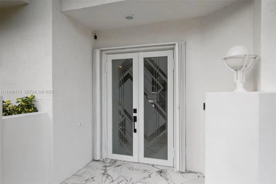 4841 NE 29th Ave, Lighthouse Point, FL 33064 - Image #3