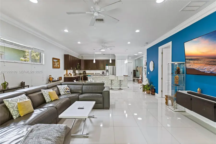 228 SW 4th St, Dania Beach, FL 33004 - Image #3