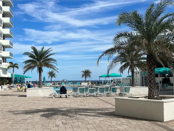 3725 S Ocean Dr #1421, Hollywood, FL 33019