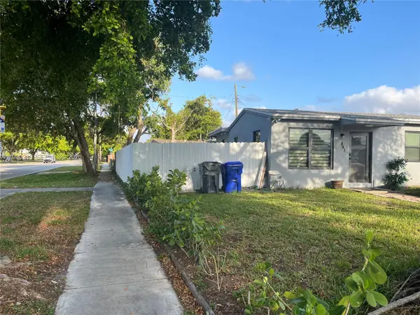841 N 69th Ave, Hollywood, FL 33024