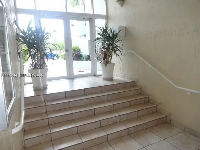 7832 Collins Ave #403, Miami Beach, FL 33141 - Image #3