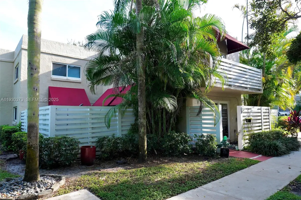 541 NW 98th Ave, Plantation, FL 33324 - Image #1