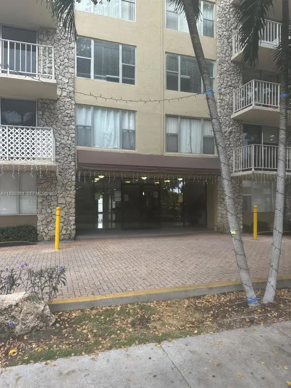1805 Sans Souci Blvd #428, North Miami, FL 33181